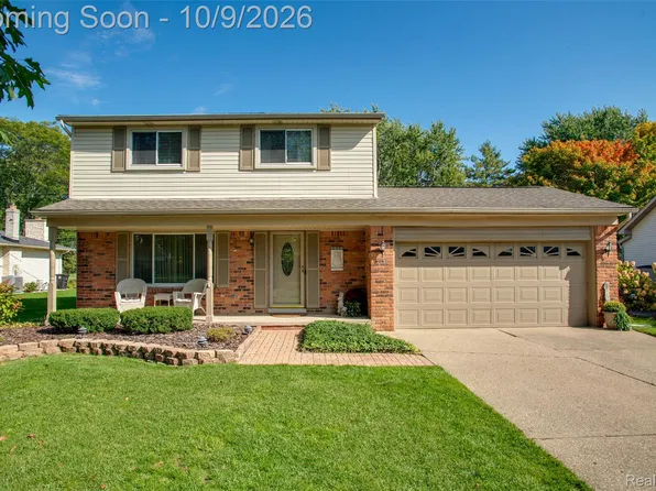 19424 Fitzgerald St, Livonia, MI 48152