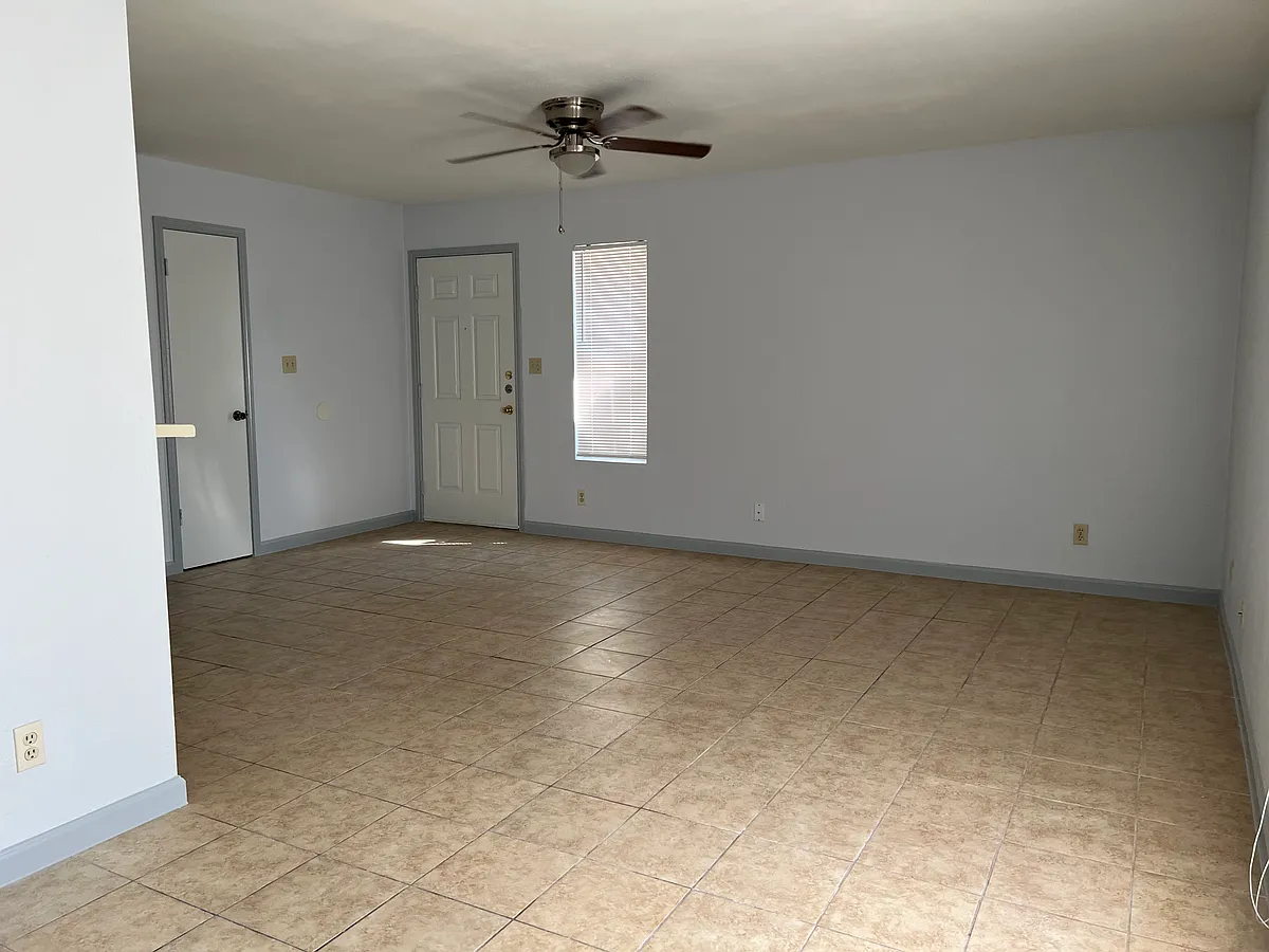 Building Photo - 16106 Windermere Dr