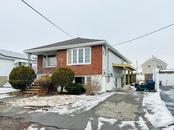 106 Asti Ave #1, Revere, MA 02151