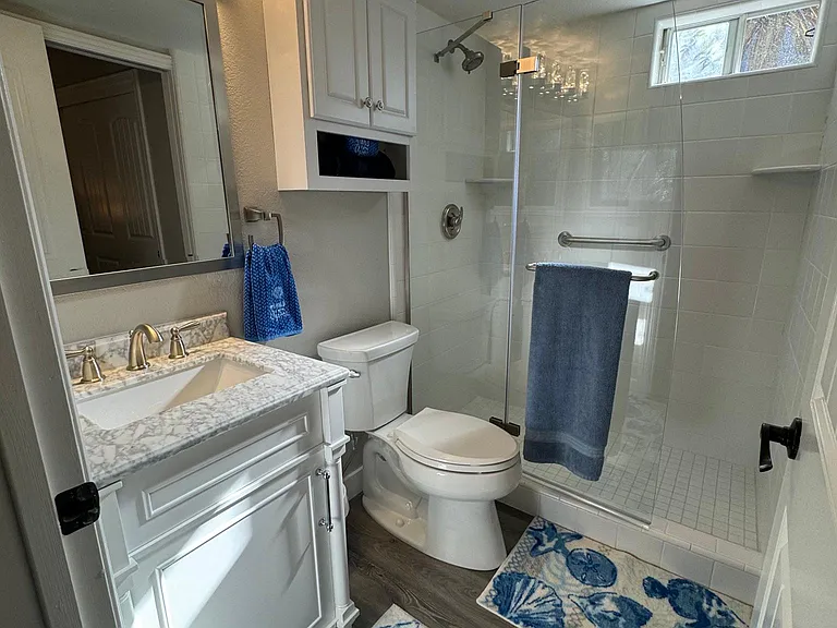 184 Cypress Ave — Photo 14