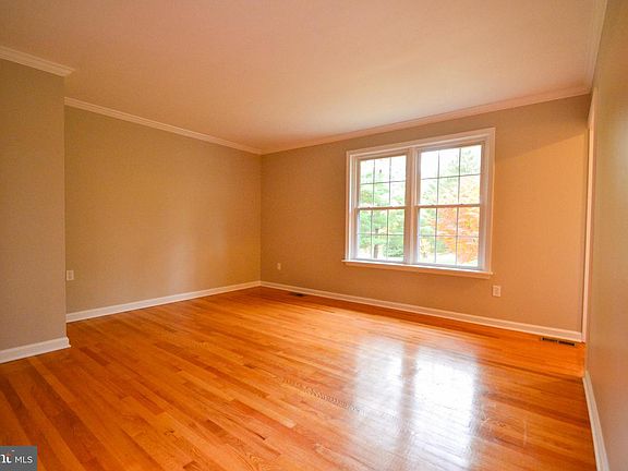 4th image of 510 Piney Run Ct