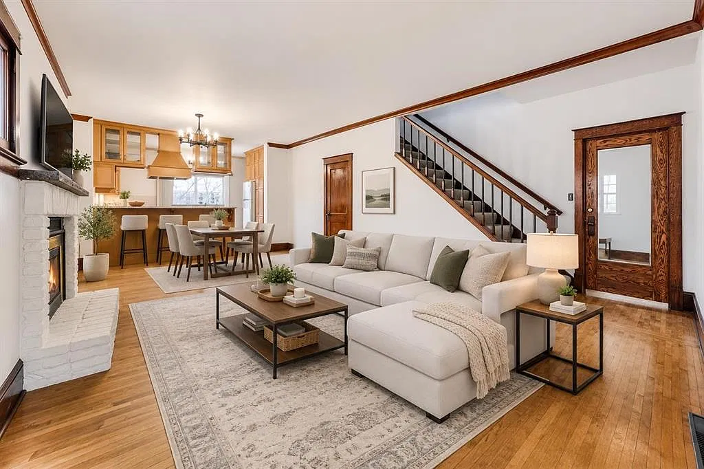 3 bed, 2703 sqft, $3,000 — Photo 2