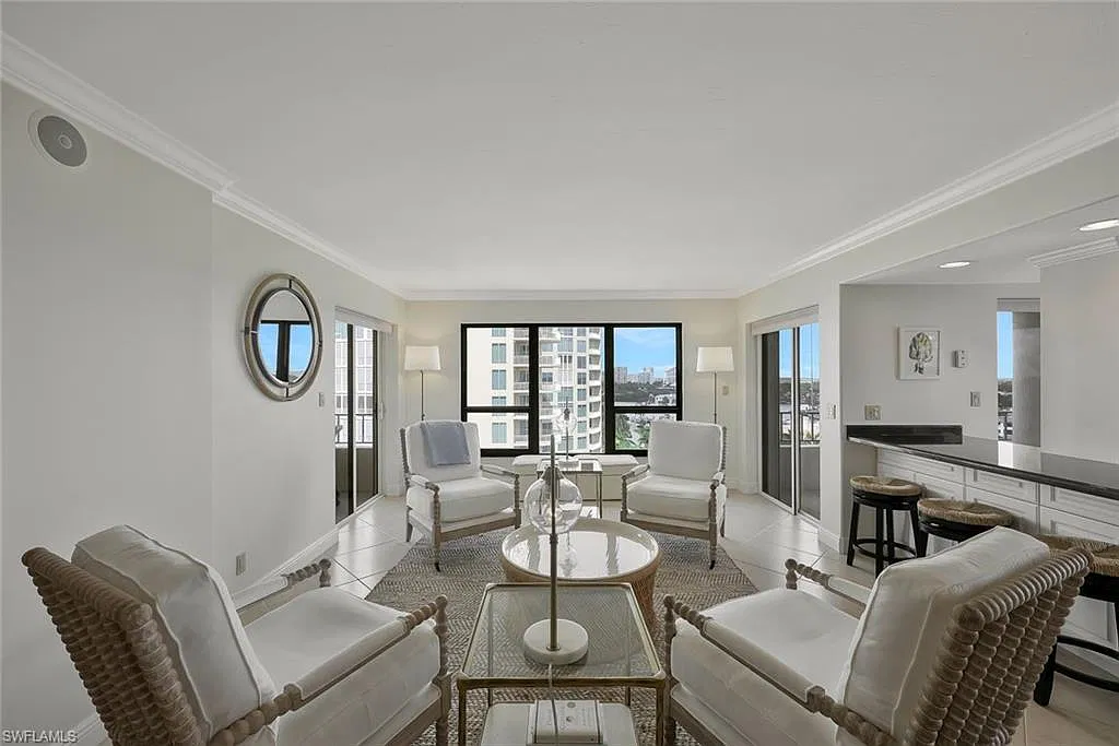 3 bed, 3.0 bath, 2030 sqft, $13,000 — Photo 1
