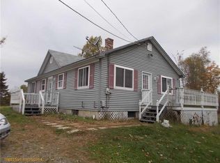 338 Square Rd, Saint Albans, ME 04971