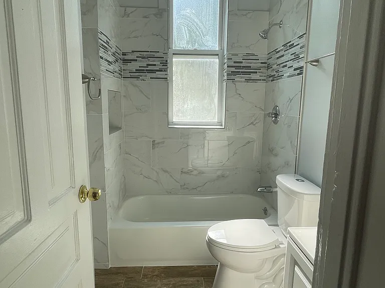 1341 N Washtenaw Ave #3 — Photo 5