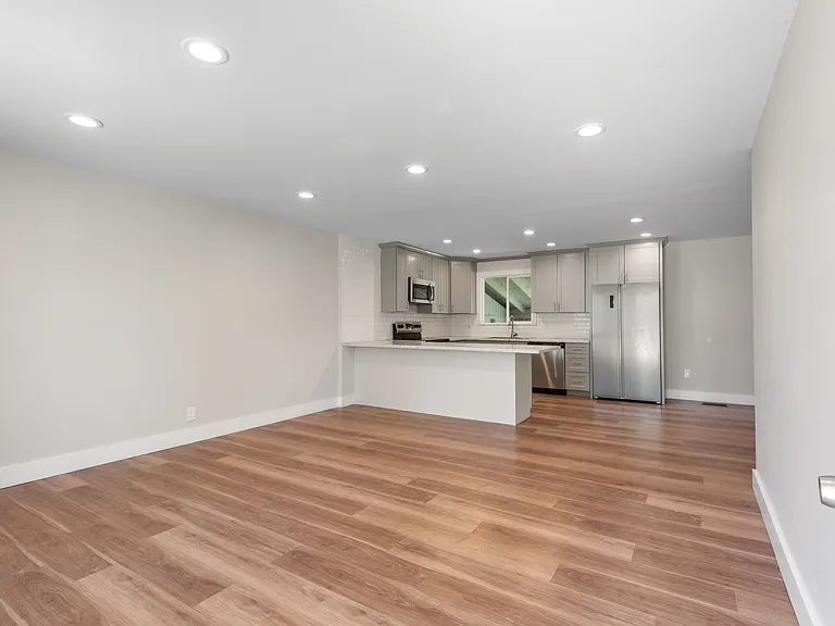 9898 S Barium Ln — Photo 2