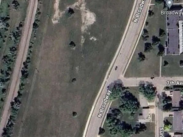 Broadway St N, Crookston, MN 56716