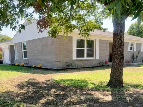 1520 Brookhollow Dr, Irving, TX 75061