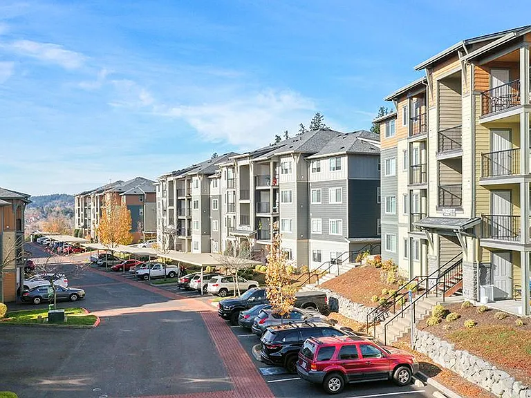 Sunridge Terrace — Photo 29