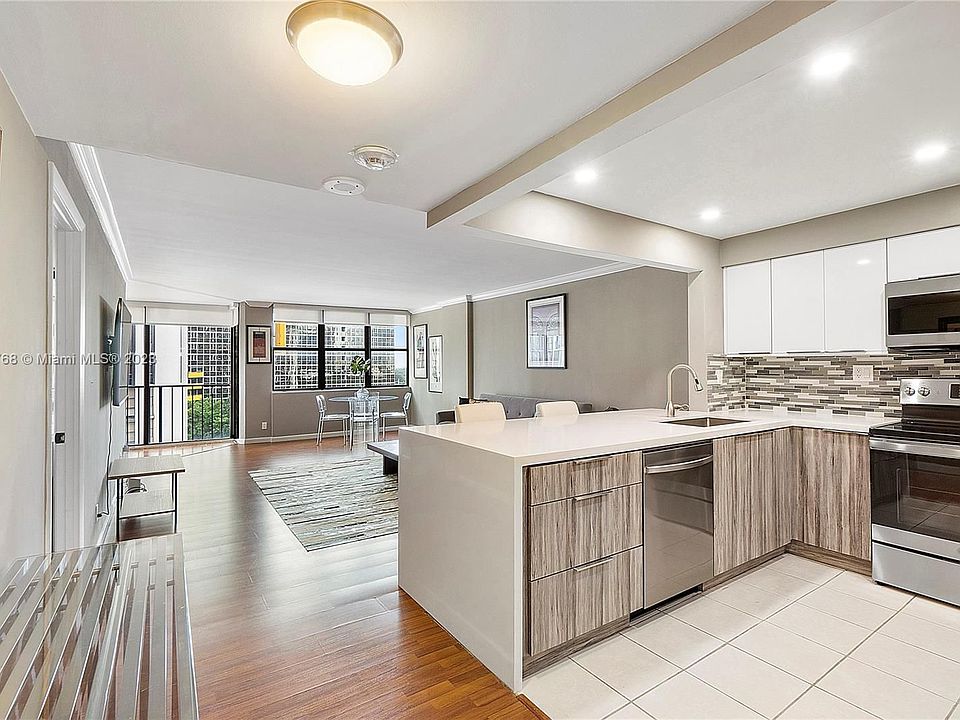 1st image of 1915 Brickell Ave APT C909