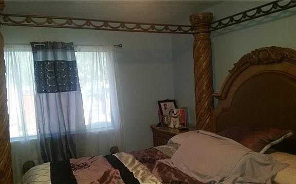 4th image of 5657 Baker Dr