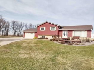 2531 465th St, Stacyville, IA 50476
