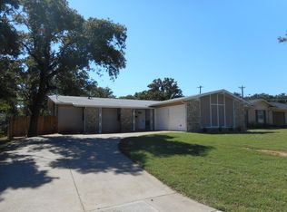7404 Beckwood Dr, Fort Worth, TX 76112