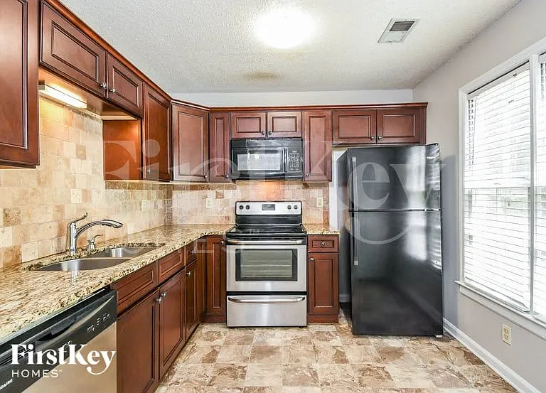 4892 Country Cove Way — Photo 7