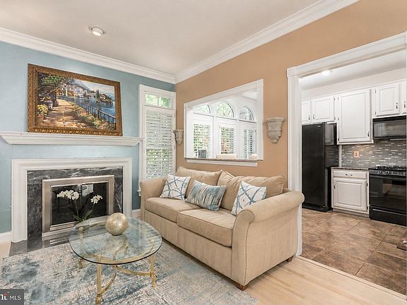 5th image of 2164 Wolftrap Ct