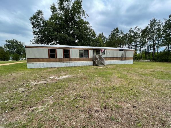 101 Wateree Grove Ln