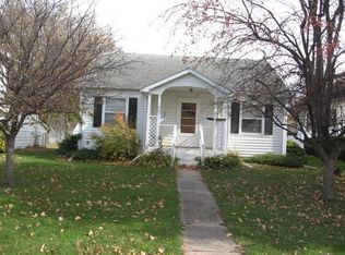 1007 S Main St, Fairfield, IA