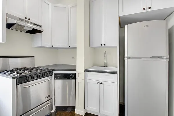 Rented by LG Fairmont Group | media 3