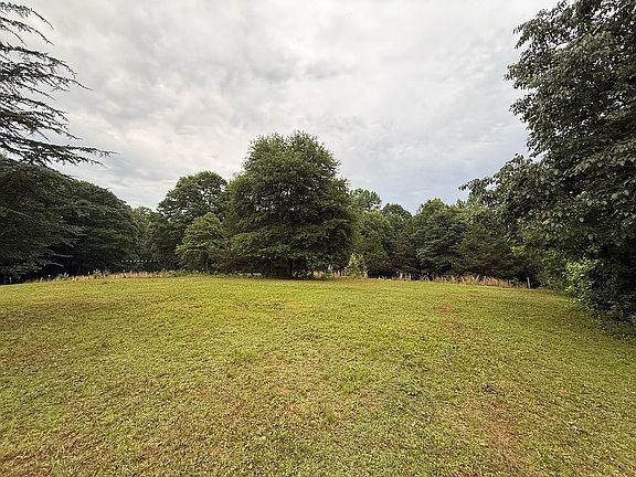5th image of 2459 Bear Creek Rd
