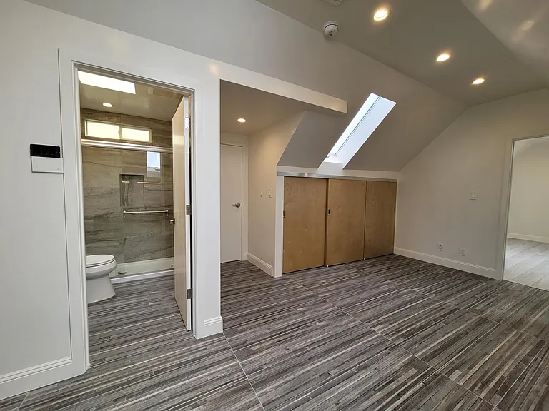 2014 Clement St #B — Photo 9