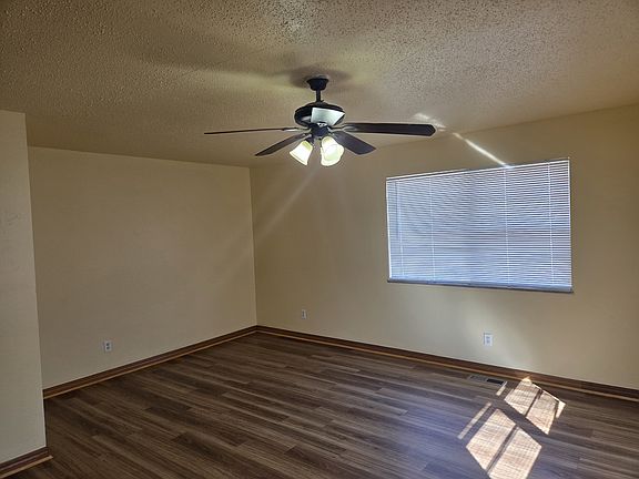 2nd image of 120 NE 106th St