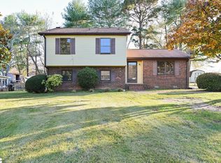 404 Brookmere Rd, Simpsonville, SC 29681