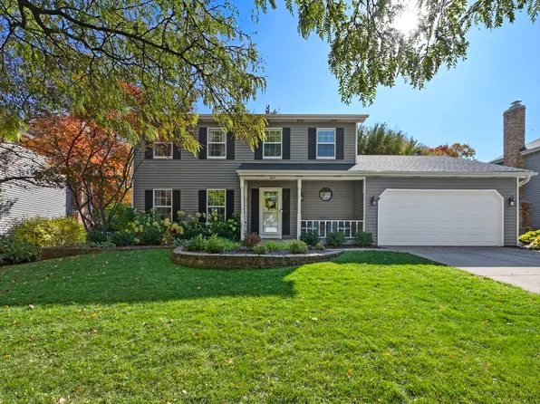 1556 Selby Rd, Naperville, IL 60563