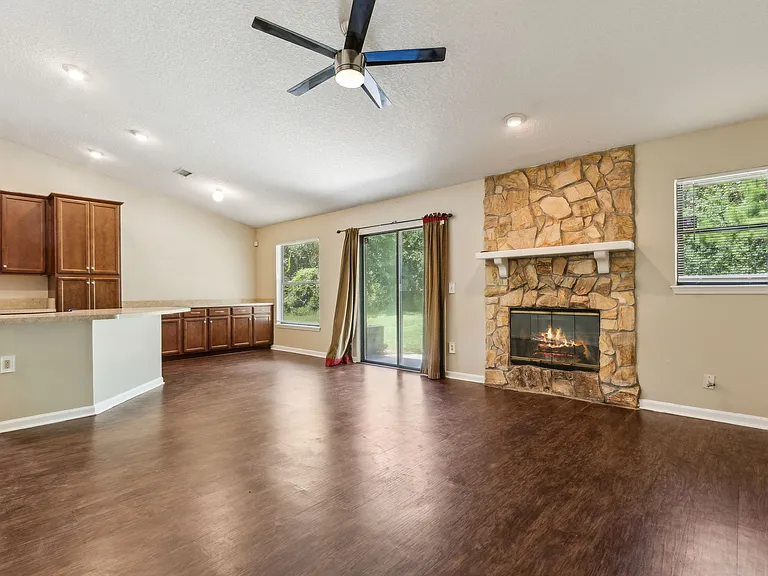 1565 Shearwater Dr — Photo 9