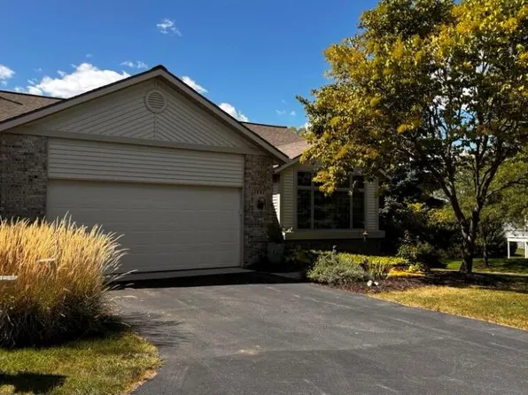 1961 Burning Woods Ct SE #65, Grand Rapids, MI 49546