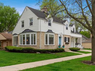 900 S Delphia Ave, Park Ridge, IL 60068