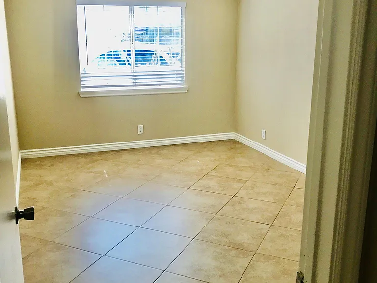 680 Driftwood Ave — Photo 11