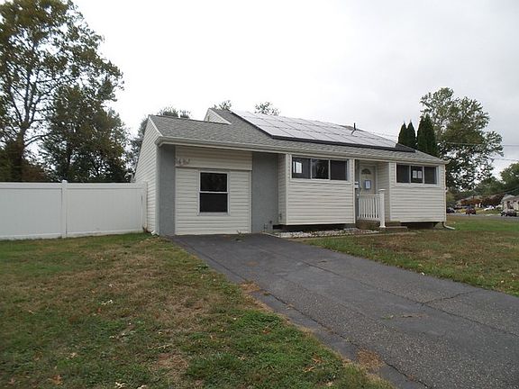 2nd image of 654 Bismarck Ave