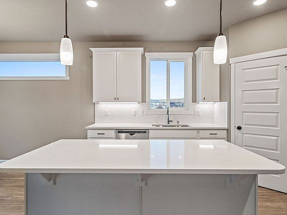 4th image of 606 Constance Ave #Hhb49m