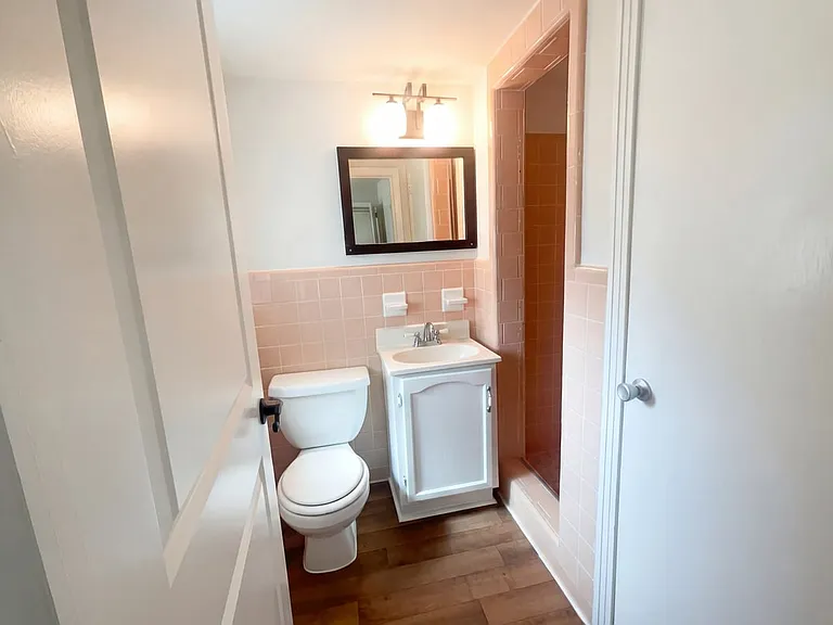 6128 Robbins Cir S — Photo 4