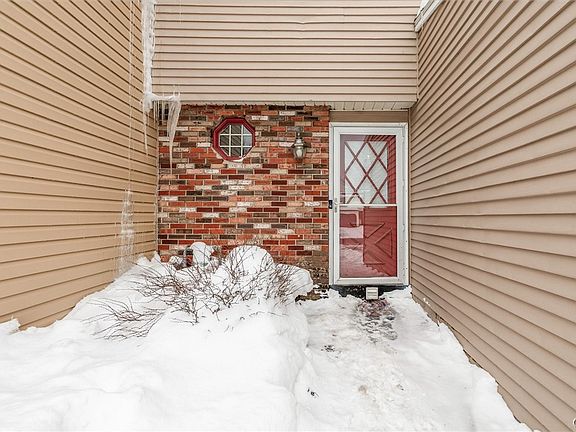 5th image of 8014 Marlin Dr #A