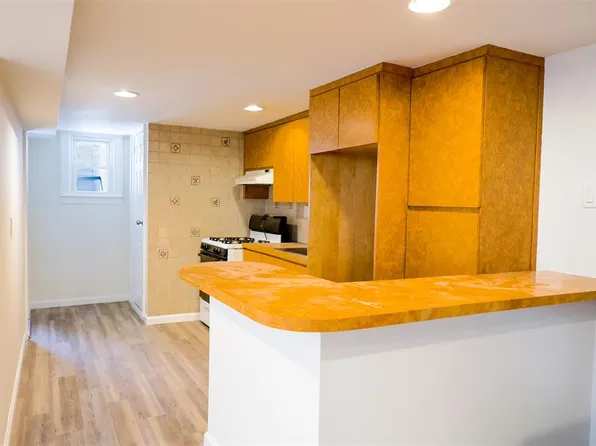 54-28 65th Place image 6 of 35