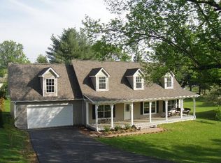 105 4th St, Radford, VA 24141