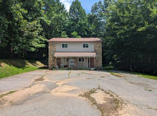 9 Blueberry Rdg, Asheville, NC 28804