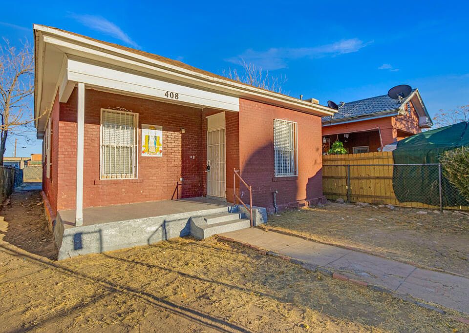 1st image of 408 Nino Aguilera St