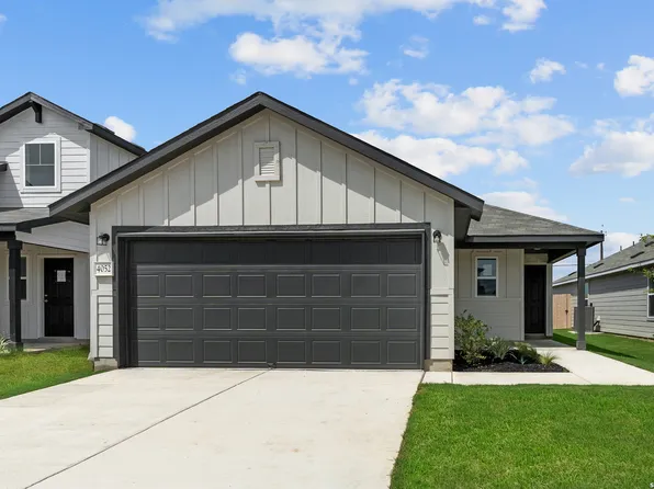 4052 Lily Glade Lane, Seguin, TX 78155