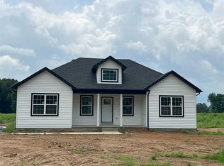 1915 Maple Dr, Scottsville, KY 42164