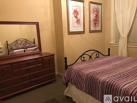 3rd image of 302 W Yakima Ave #208
