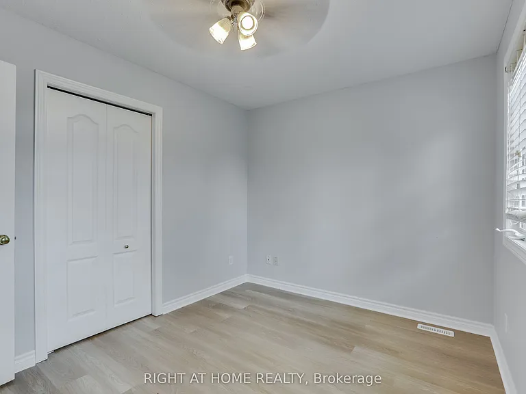 2206 Coronation Dr — Photo 17