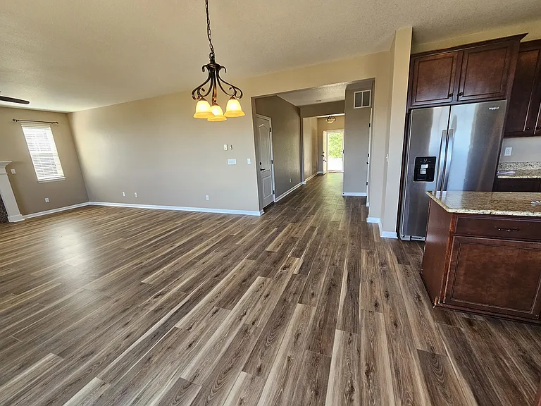 26105 E Geddes Pl — Photo 19