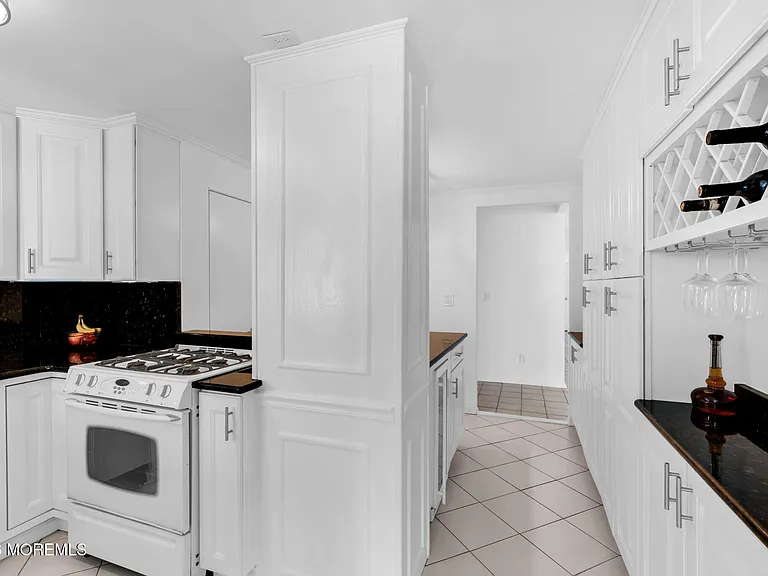 55 Ocean Ave #3L — Photo 15