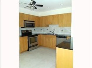 1632 NE 17th Way, Fort Lauderdale, FL 33305