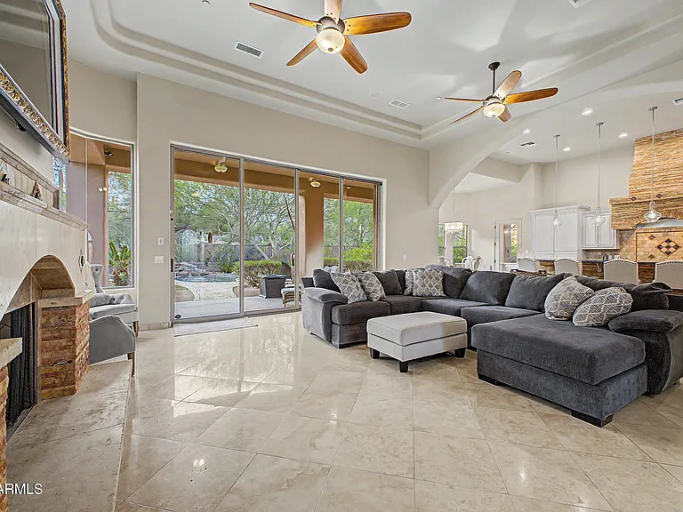 14598 E Corrine Dr — Photo 32