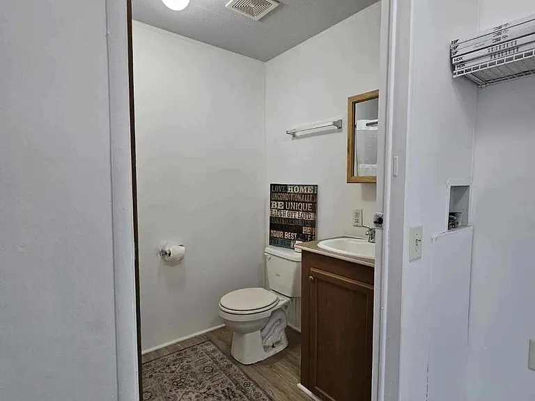 201 Rocky Ave — Photo 9