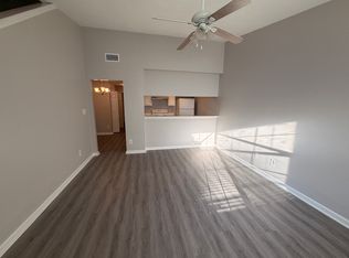 2525 Hartsfield Rd APT 4, Tallahassee, FL 32303