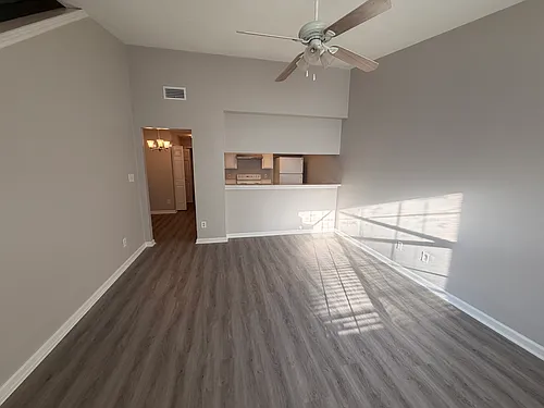 2525 Hartsfield Rd #4 Photo 1